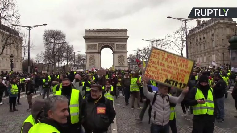 Video: LIVE: Yellow Vests protest for the 16th week in a row