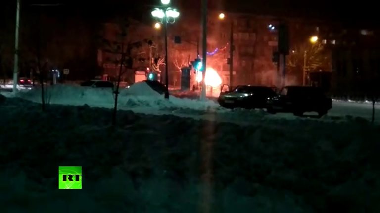 Video: RAW: Minibus explodes in Russia’s Magnitogorsk