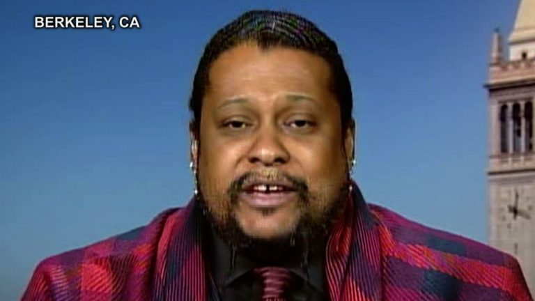 Video: Silencing the Scientist: Tyrone Hayes on Being Targeted By Herbicide Firm Syngenta