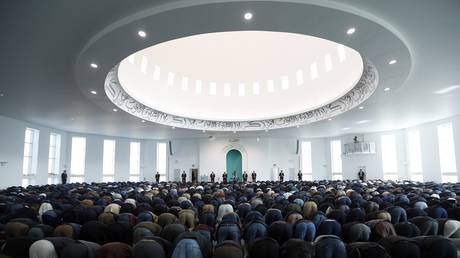 UK police to ‘step up’ patrols of mosques in wake of Christchurch terrorist attack — RT UK News